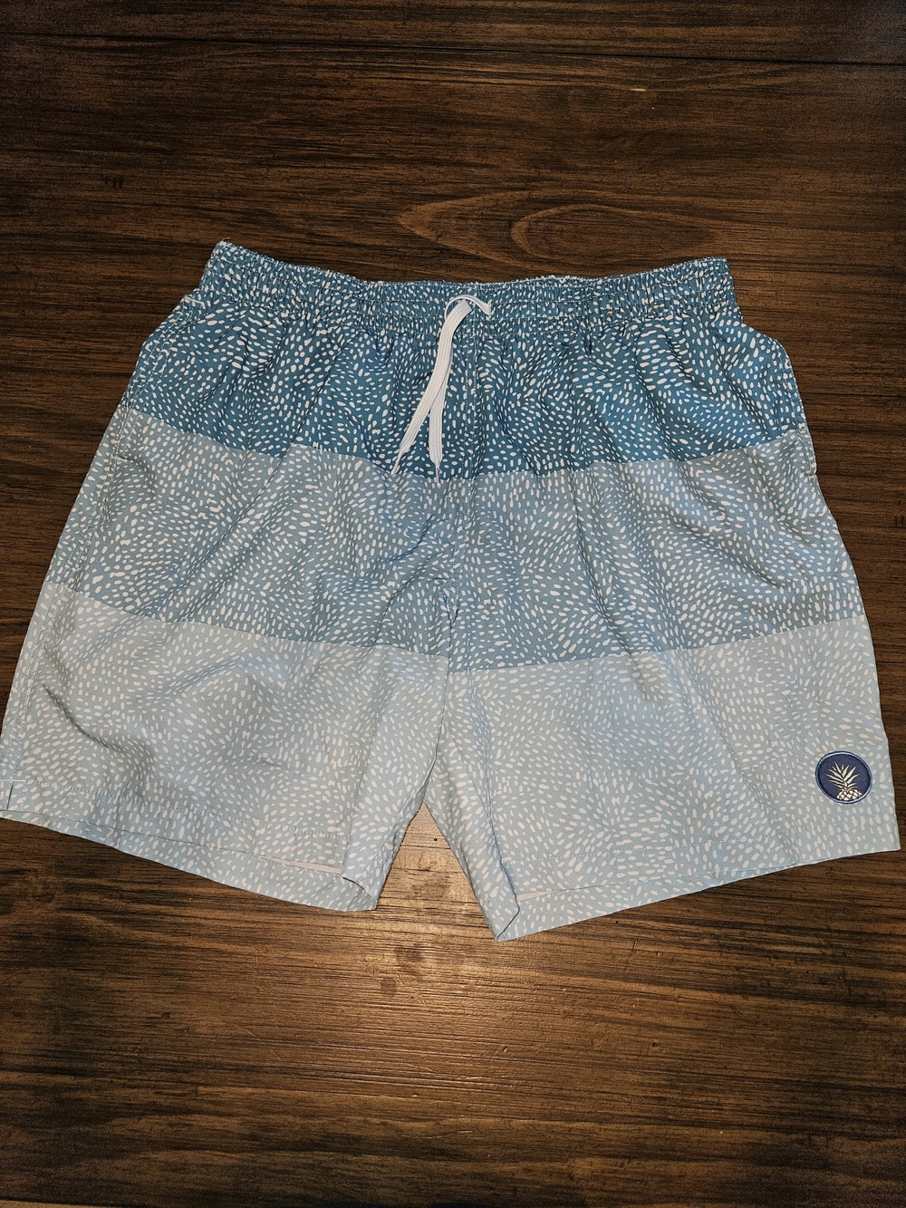 chubbies Blue Ombre Speckle Swim Trunks with White Drawstring 7"